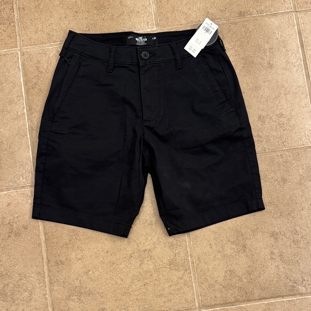 Hollister Men's Classic Black Flat Front Shorts